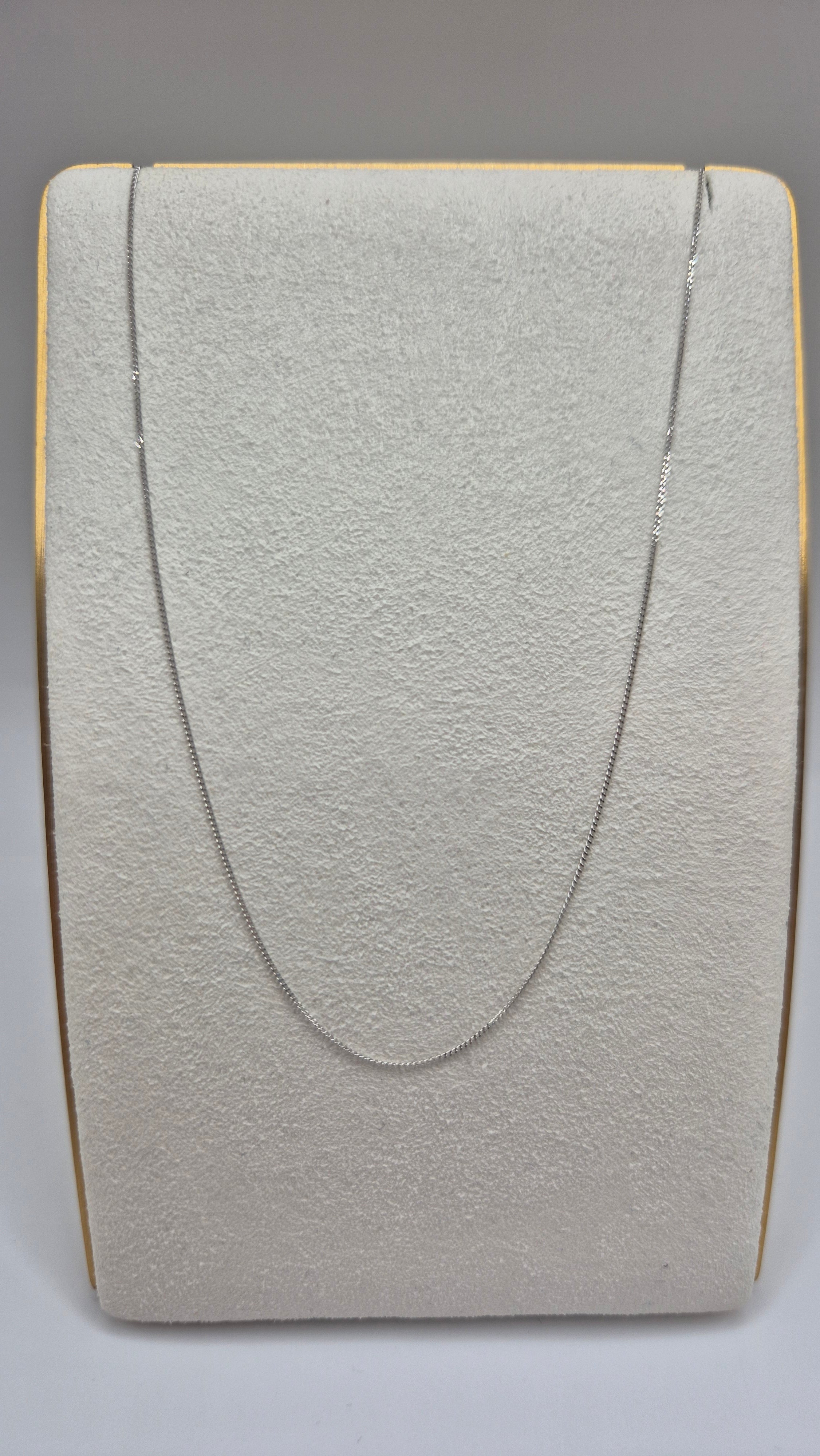 9ct white gold 18 inch curb chain (4)