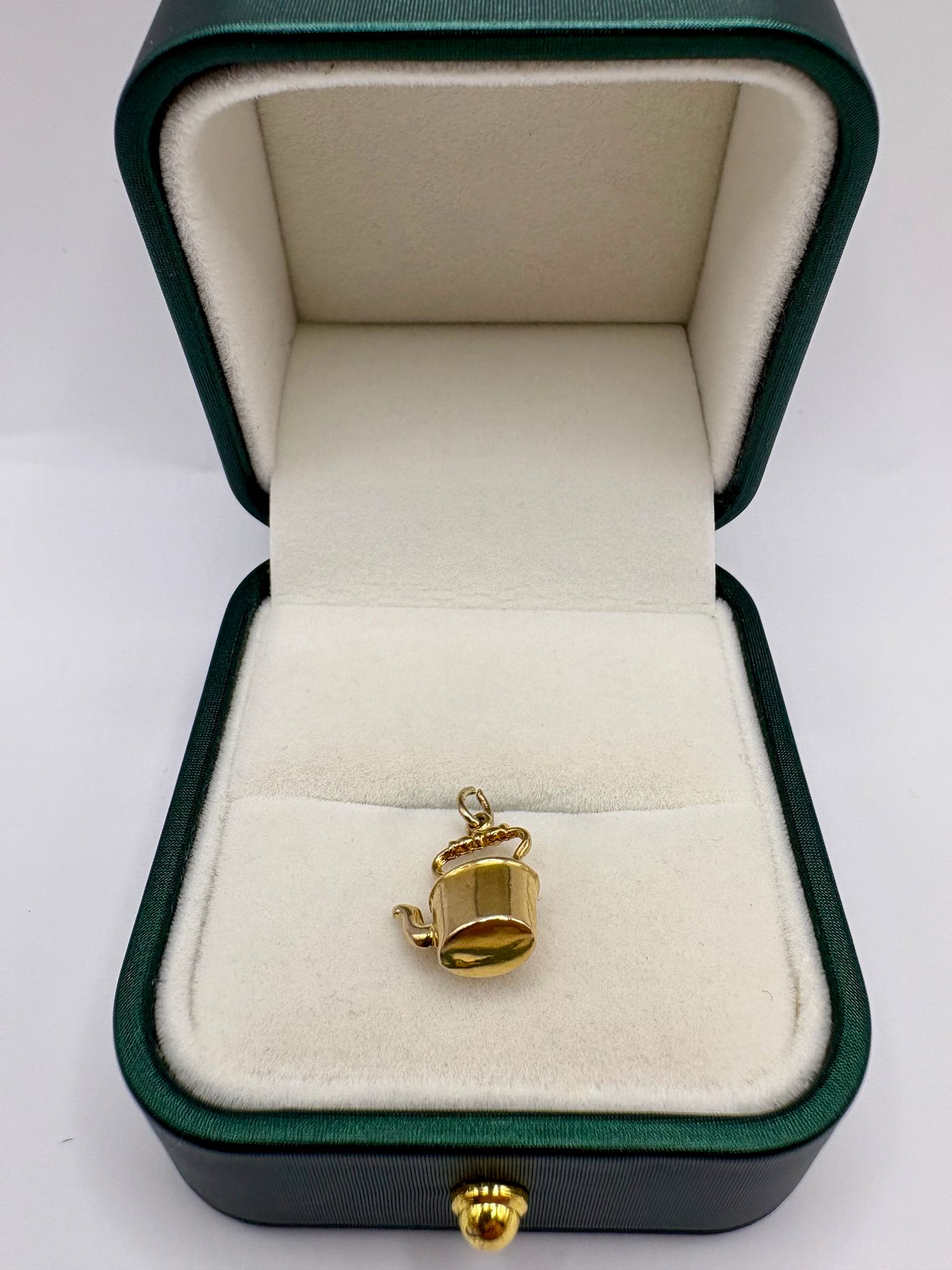 9ct gold kettle charm