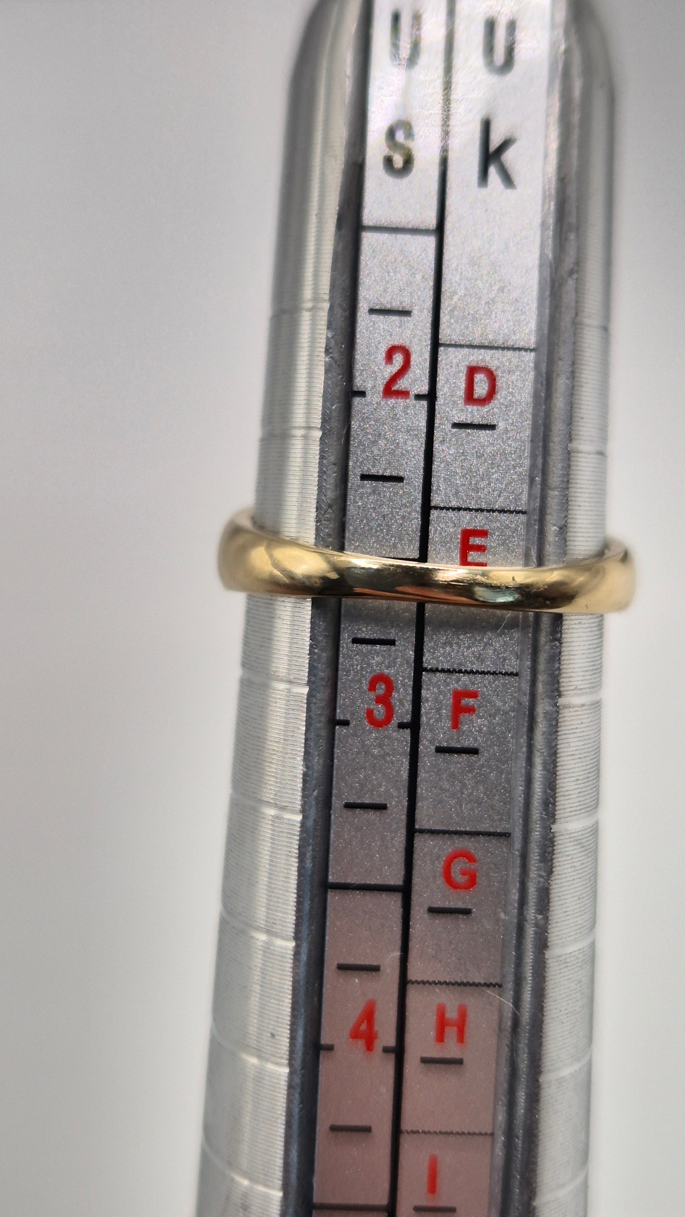 9ct gold cz heart signet ring