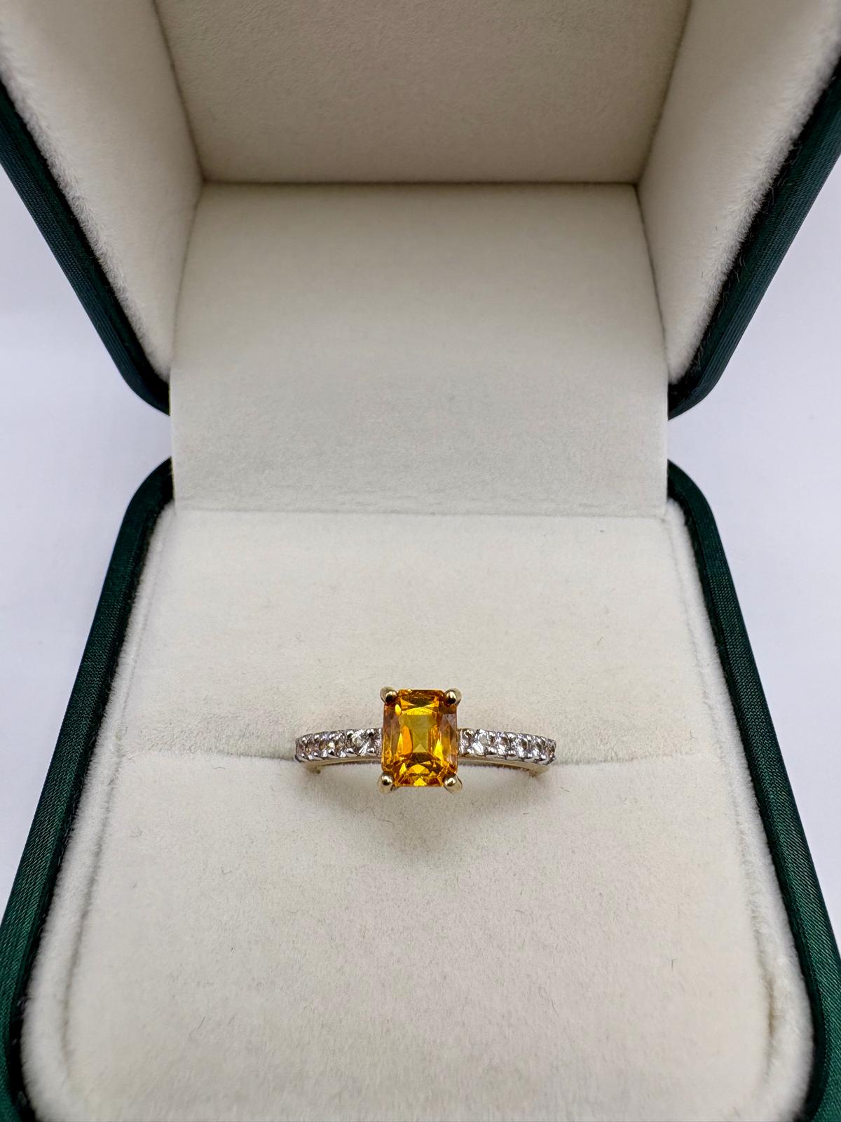 9ct gold Citrine and zircon