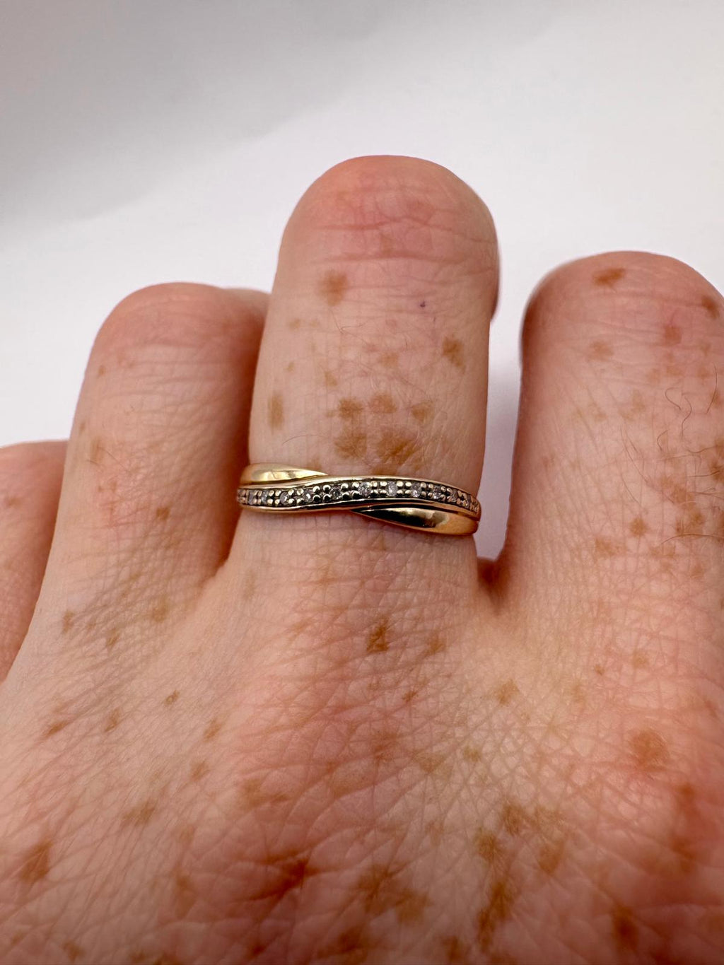 9ct gold half eternity diamond ring