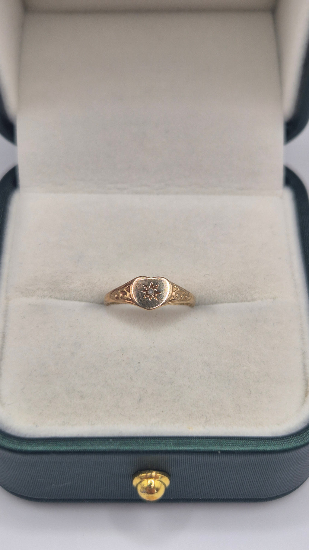 9ct gold diamond heart signet ring