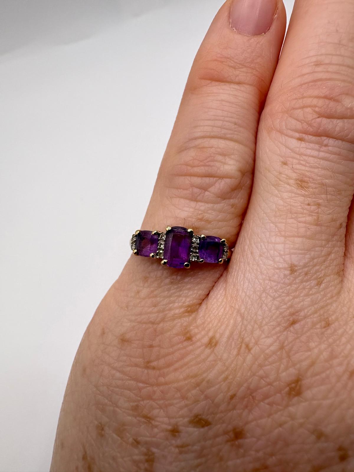 9ct gold amethyst and diamond ring