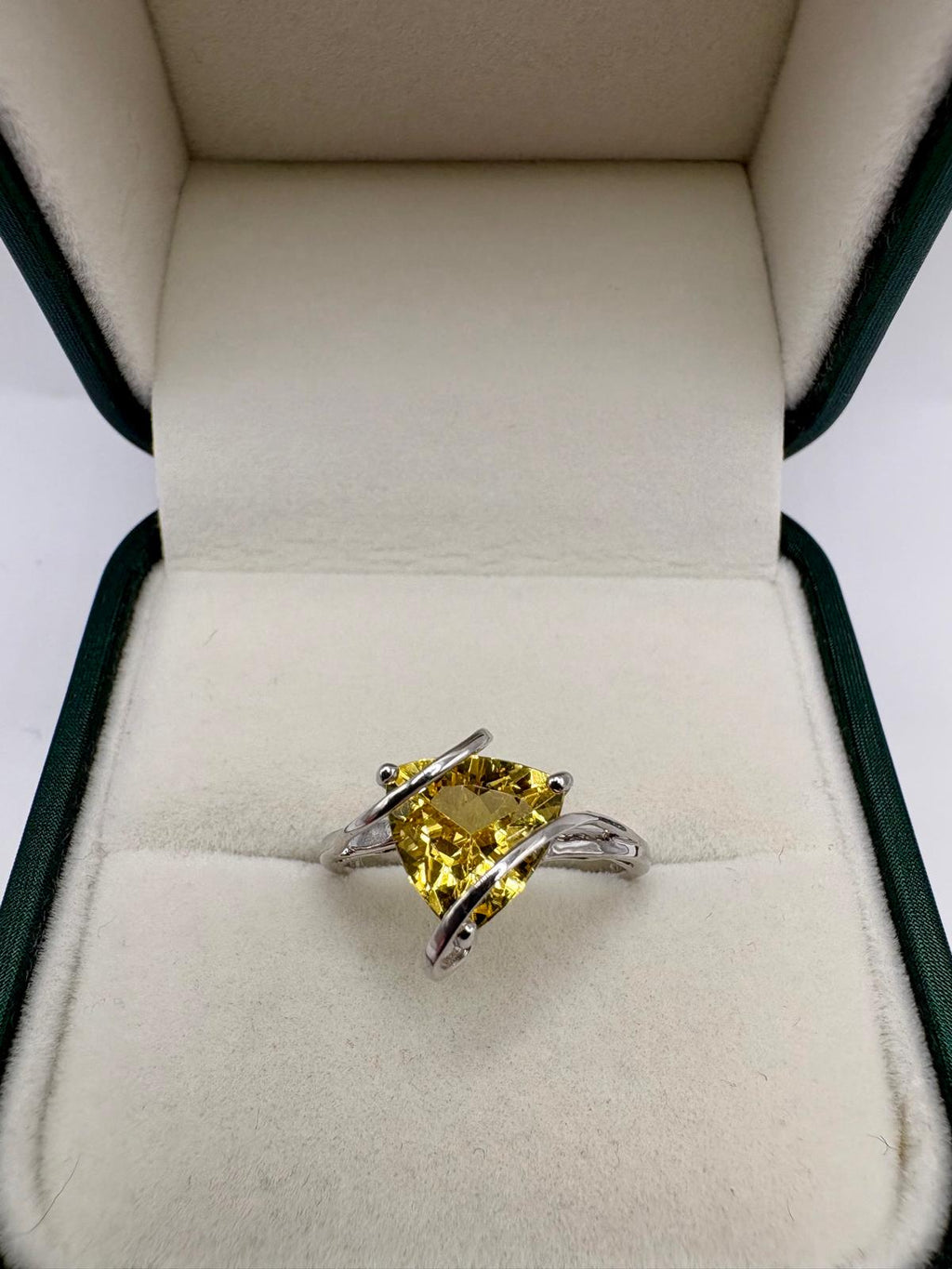 Silver citrine ring