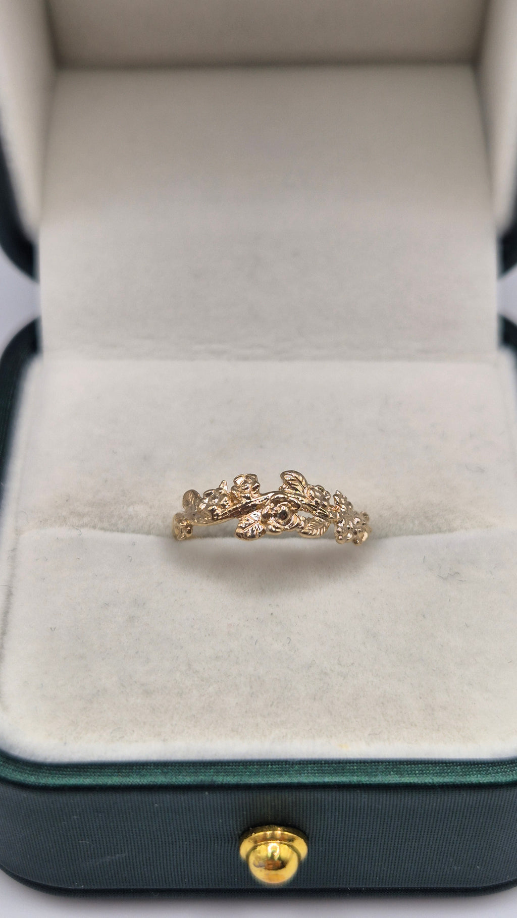 9ct gold forget me knot ring