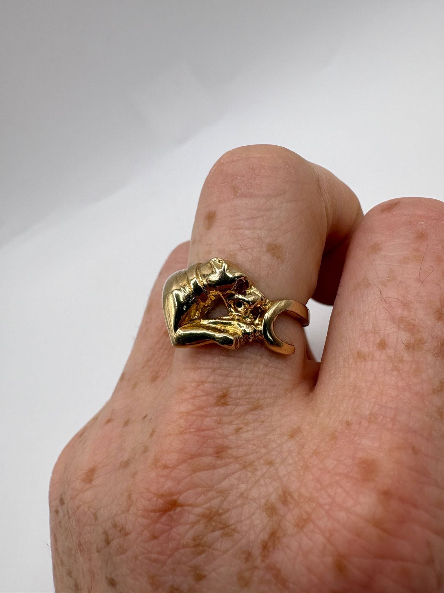 9ct gold panther ring