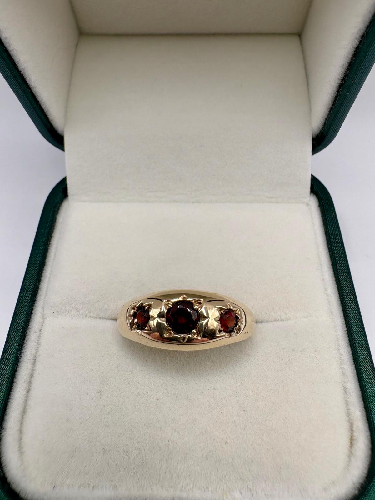 9ct gold garnet gypsy ring