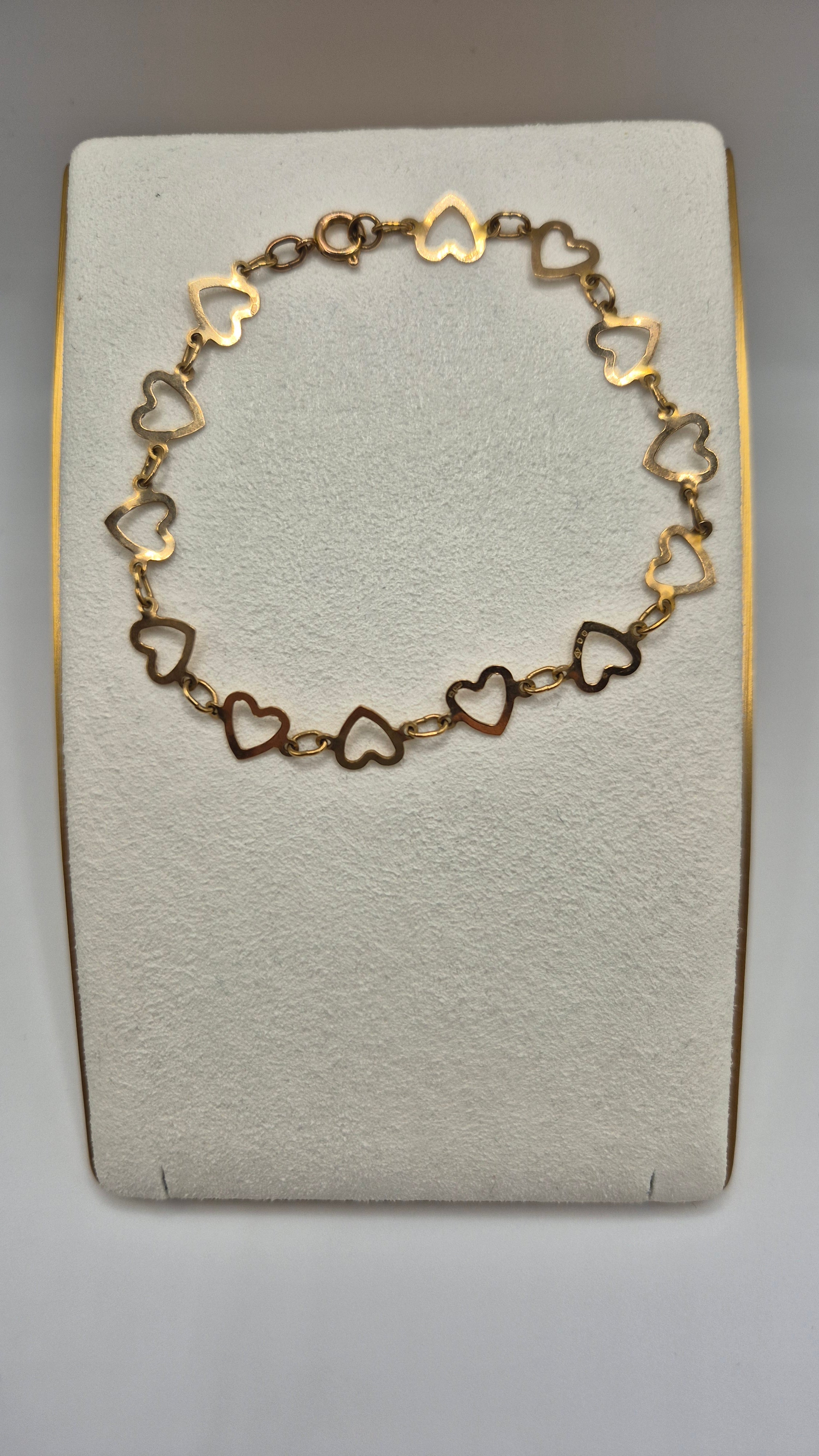 9ct gold heart bracelet