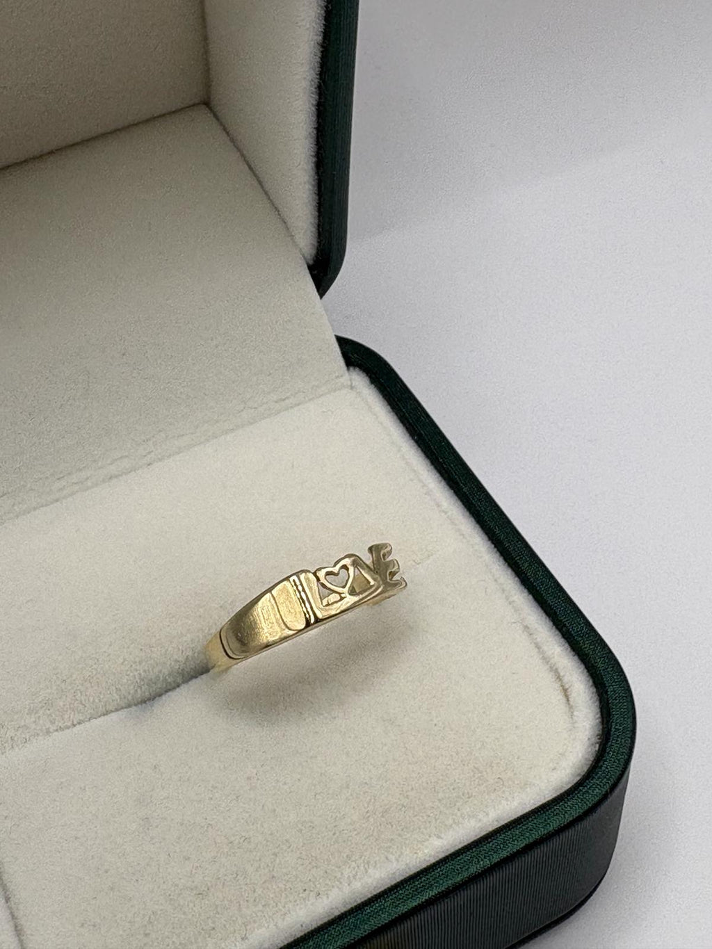9ct gold love ring