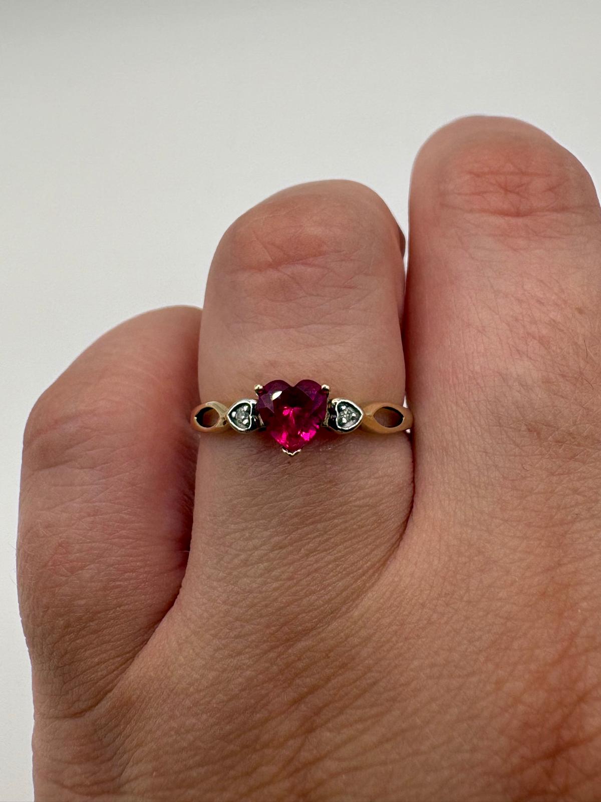 9ct gold ruby and diamond heart ring