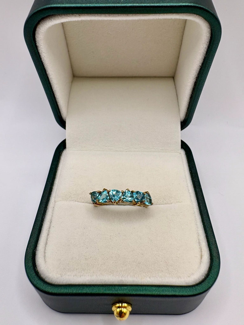 9ct gold topaz ring