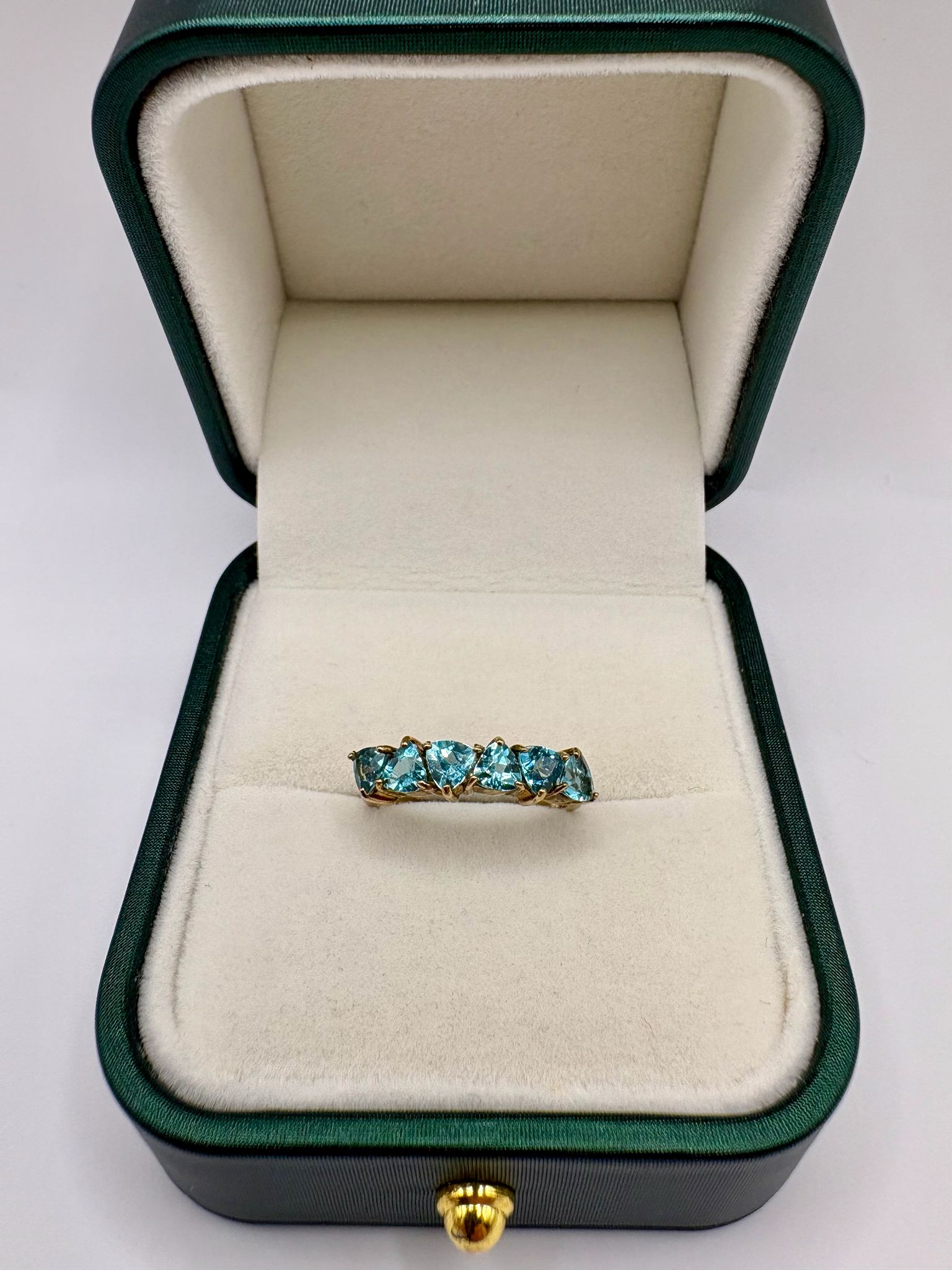 9ct gold topaz ring