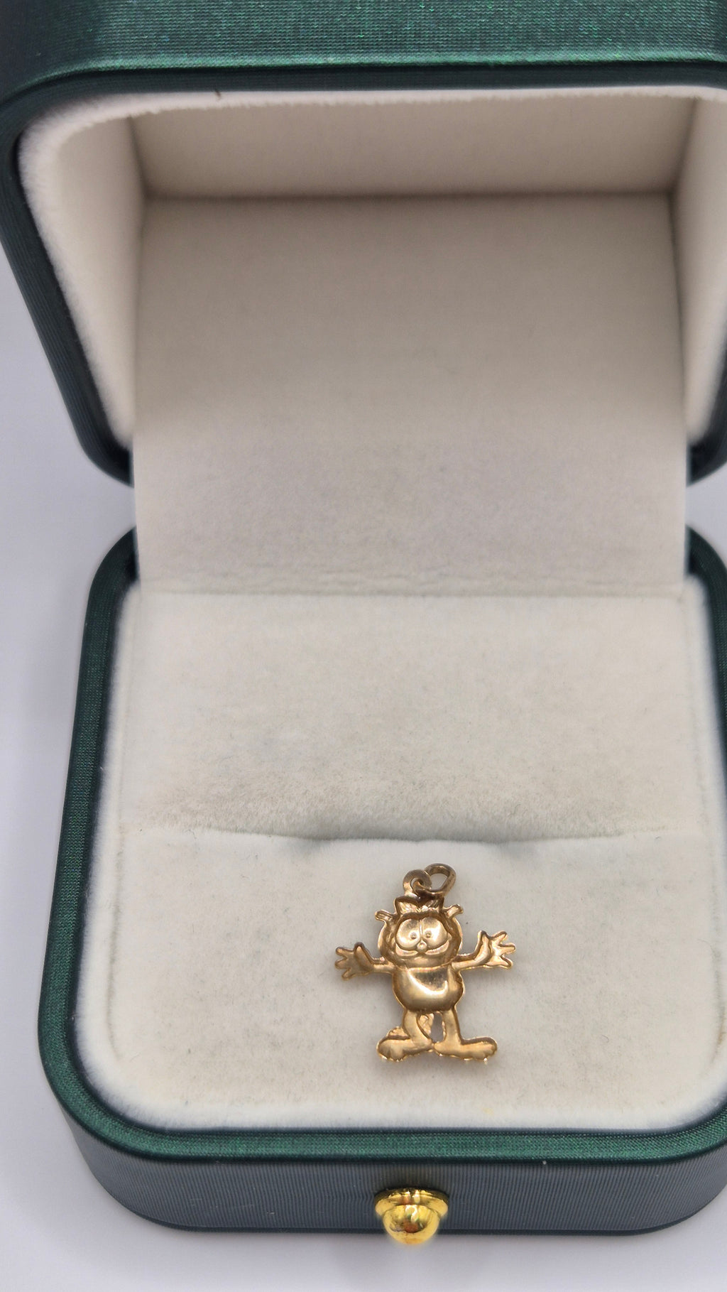 9ct gold garfield charm
