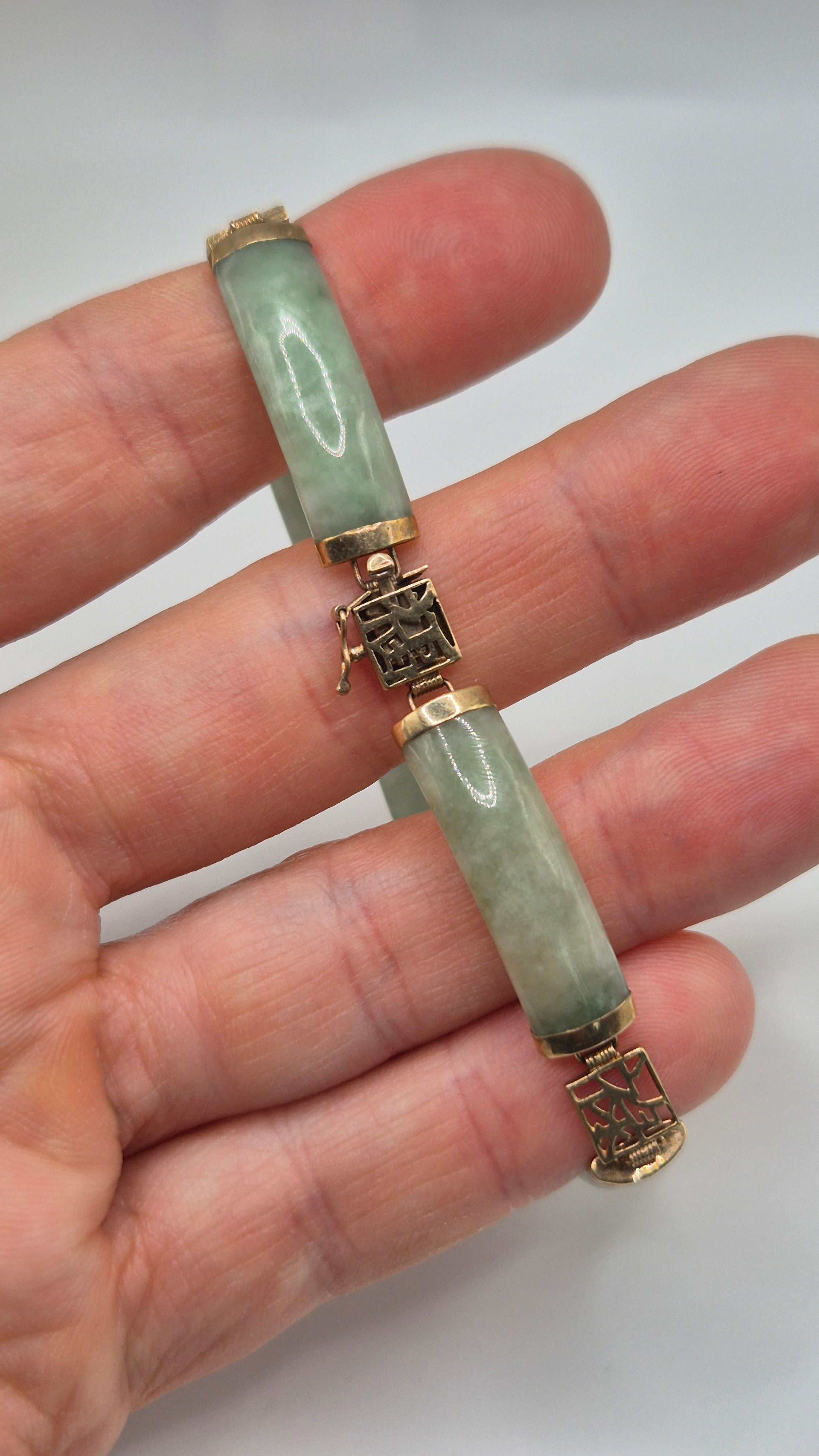 9ct gold jade bracelet