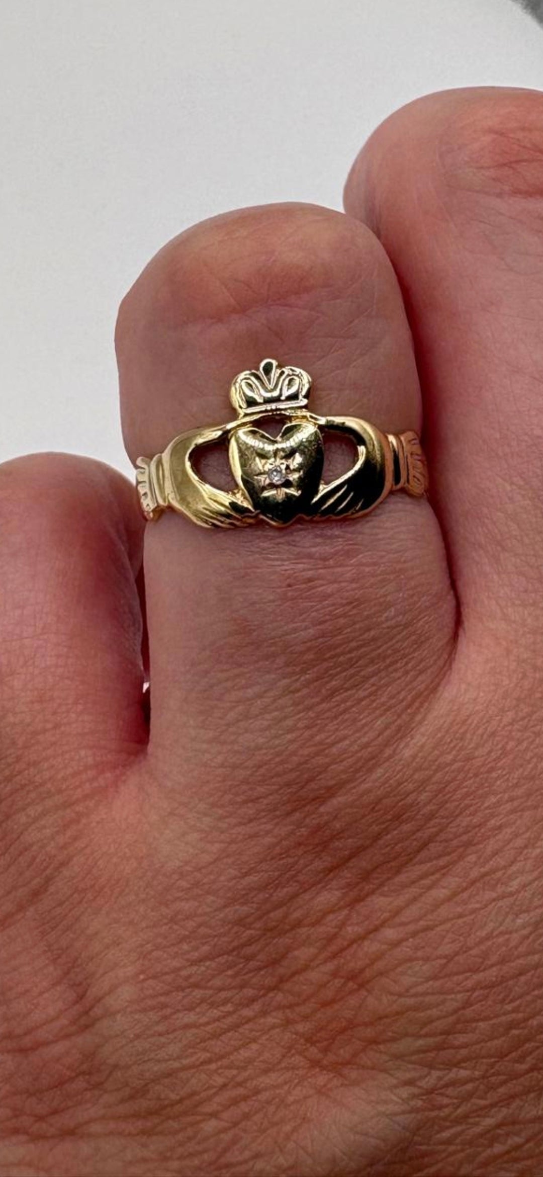 9ct gold diamond claddagh ring