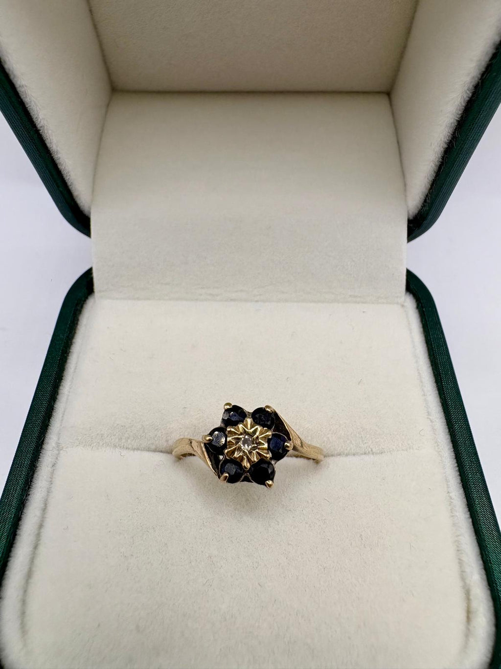 9ct gold sapphire and diamond ring