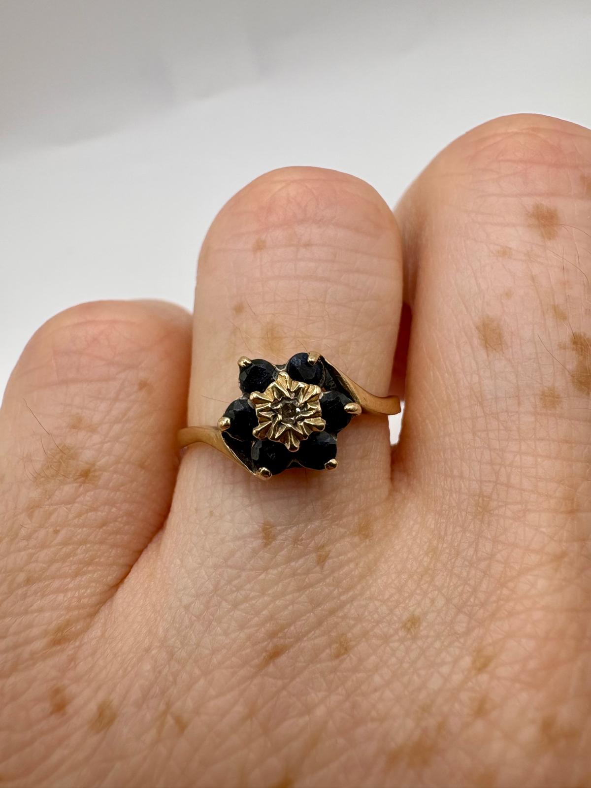 9ct gold sapphire and diamond ring