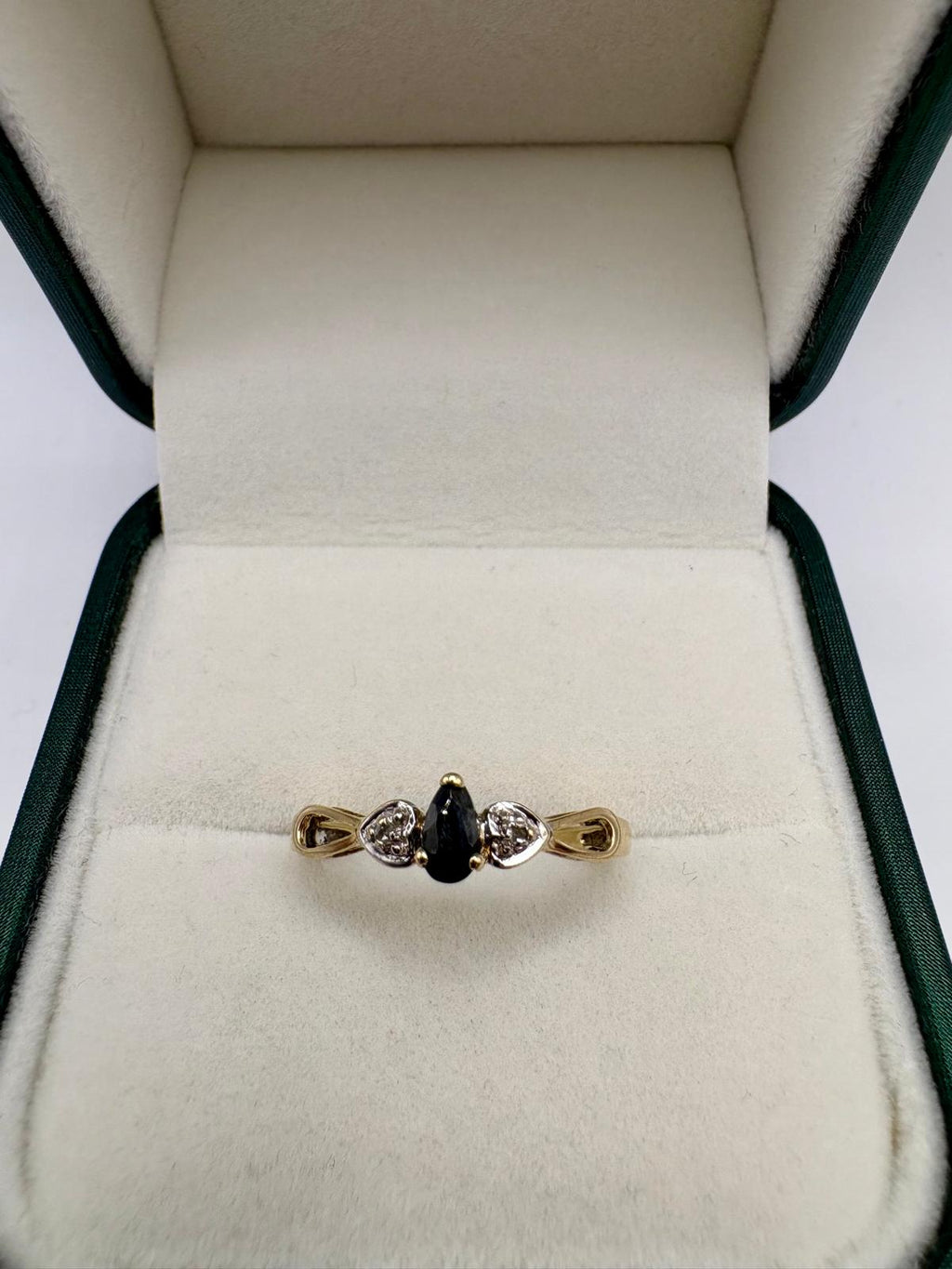 9ct gold sapphire and diamond ring