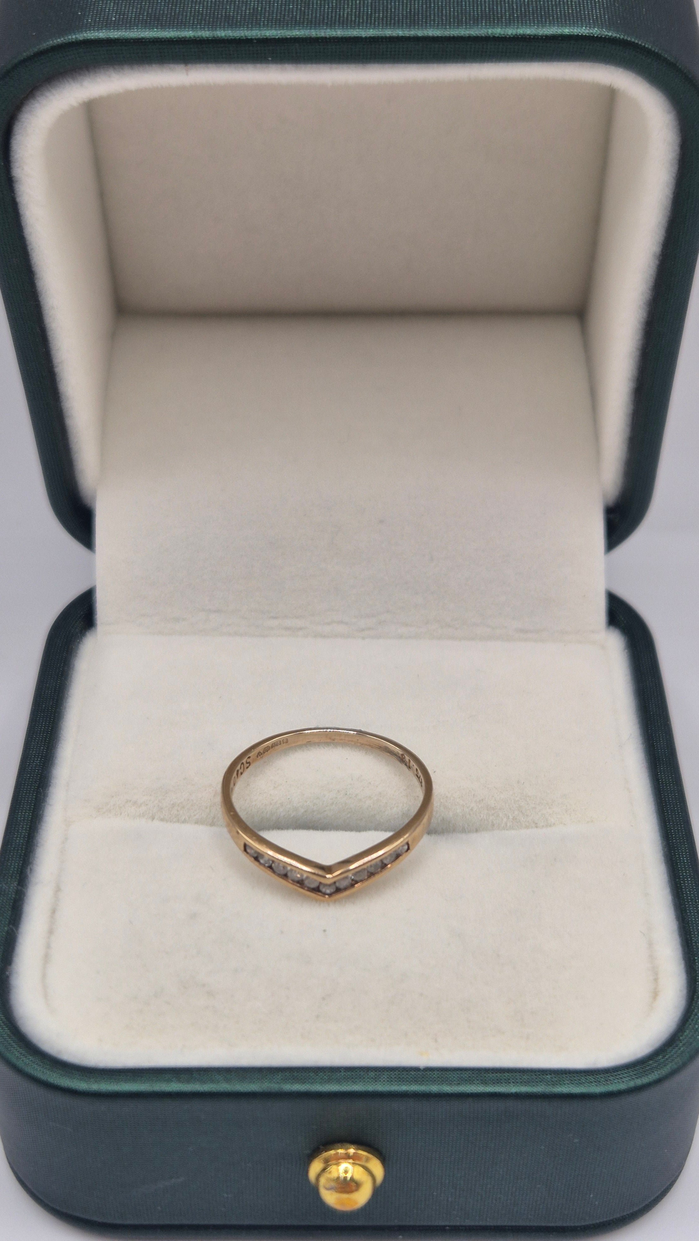 9ct gold diamond wishbone ring