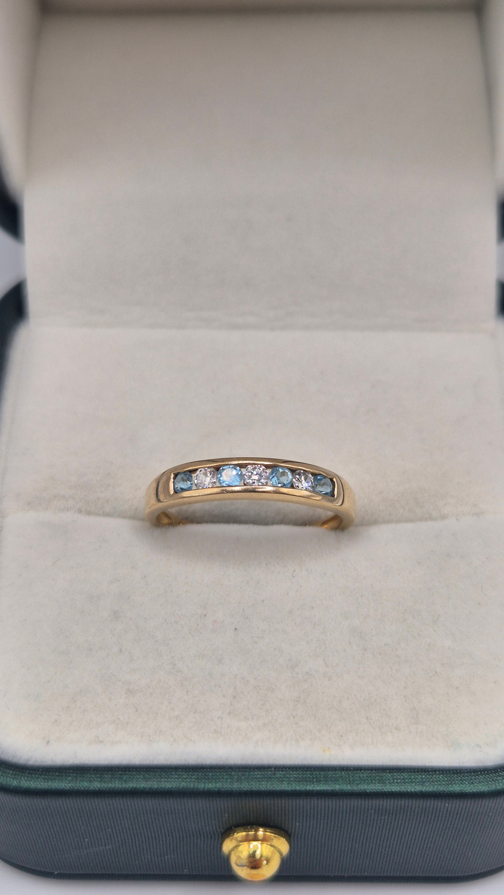 9ct gold aquamarine and cz ring