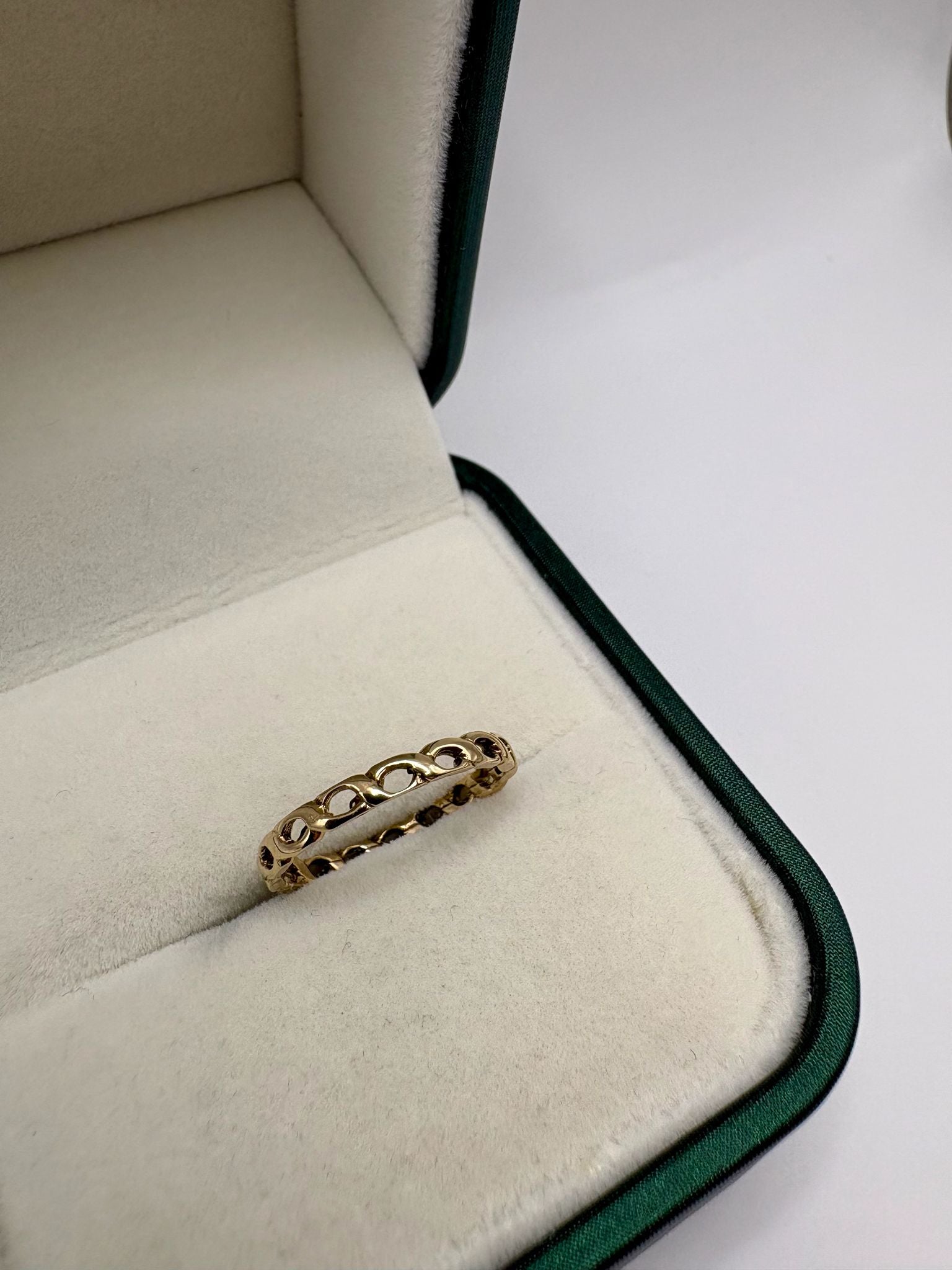 9ct gold ring