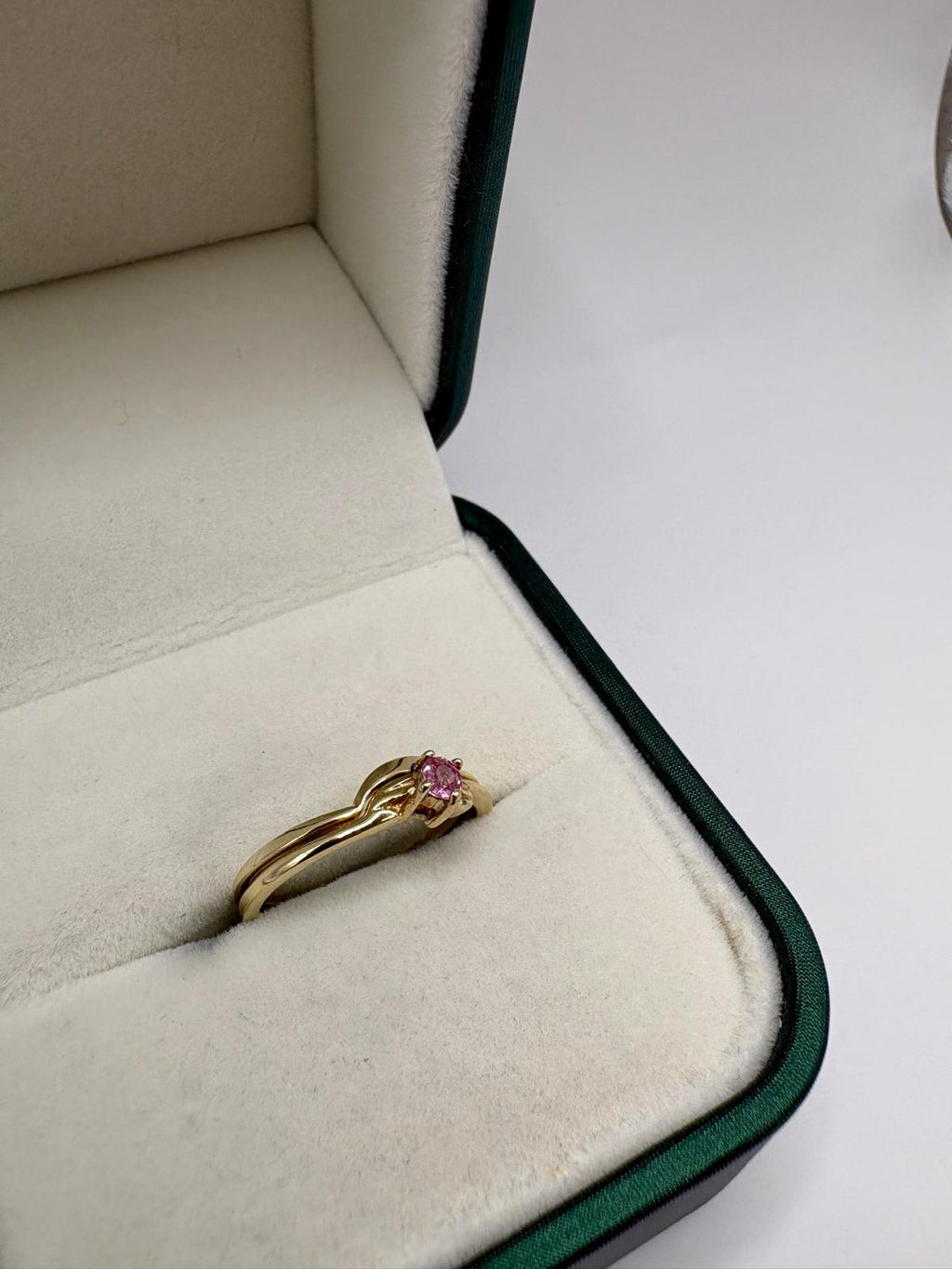 9ct gold ruby ring set