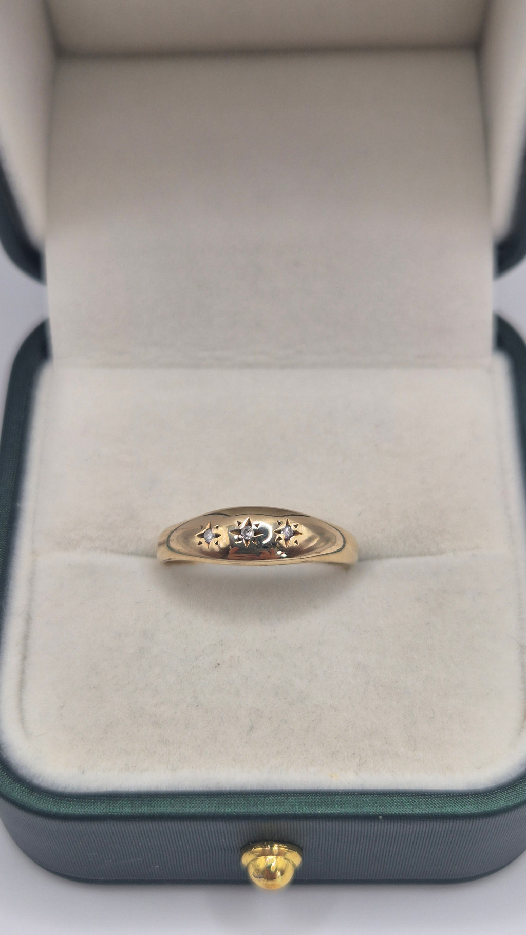 9ct gold diamond star gypsy ring