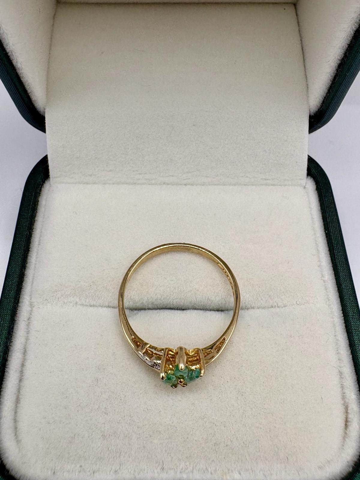 9ct gold emerald and diamond ring