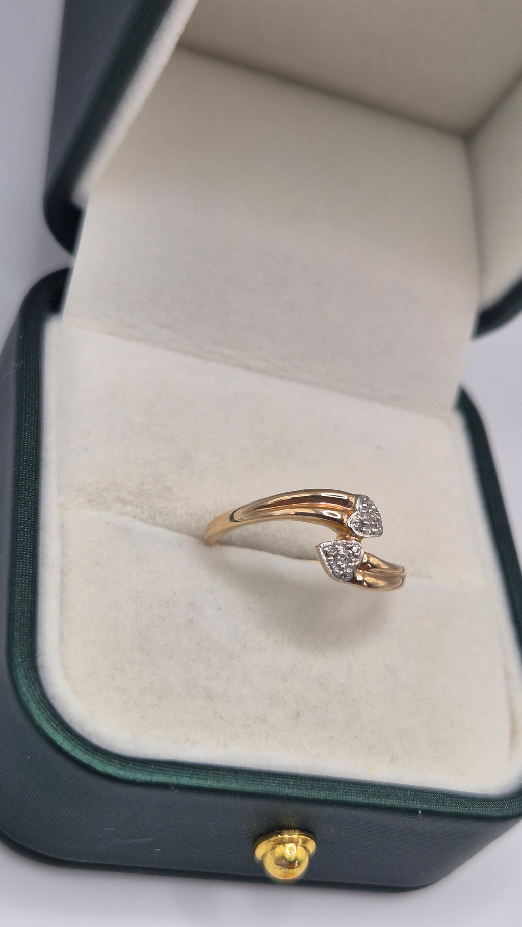9ct gold heart diamond ring