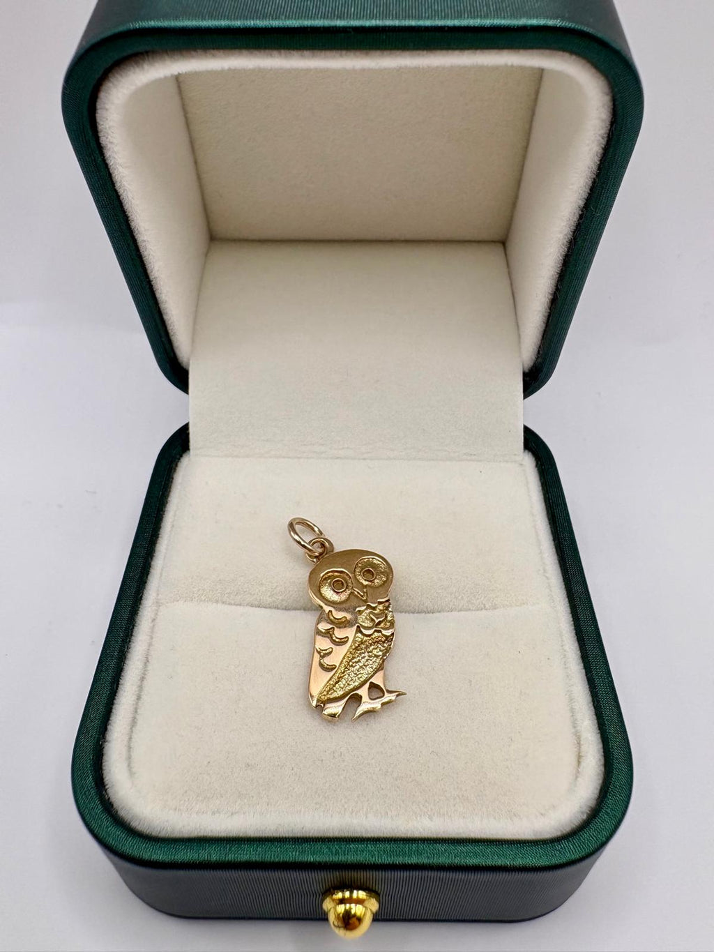 14ct gold owl pendant