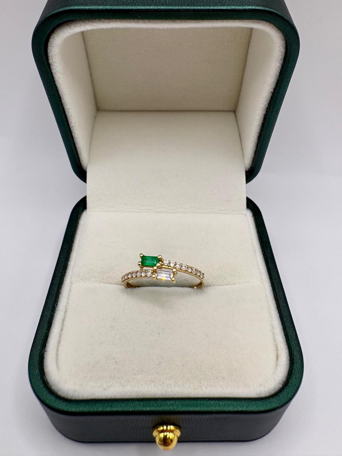 9ct gold emerald and zircon ring