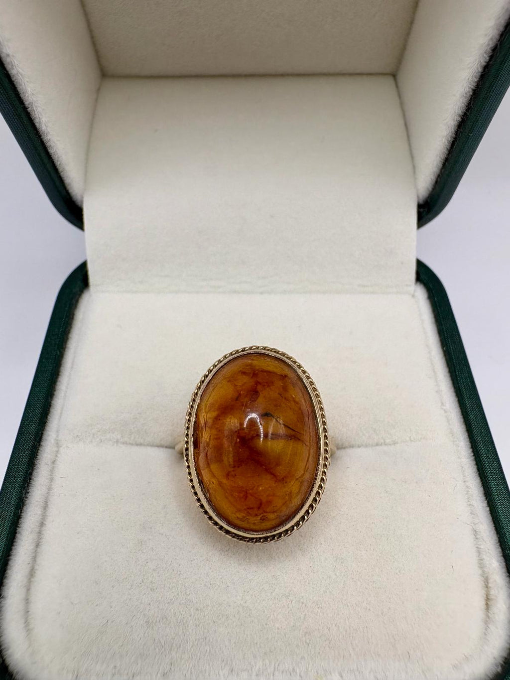 9ct gold heavy amber ring
