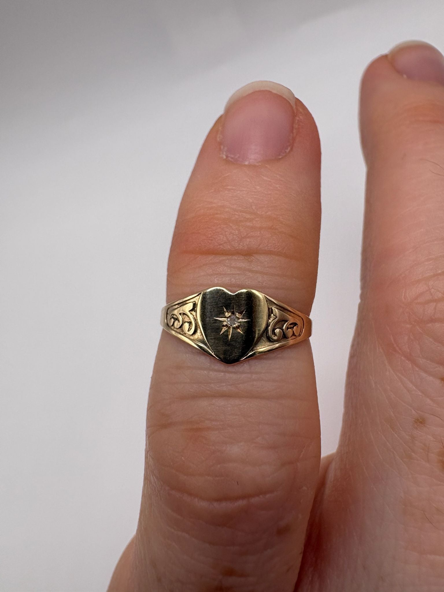 9ct gold diamond heart signet ring