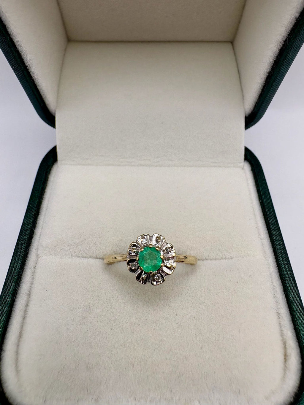 9ct gold emerald and diamond ring