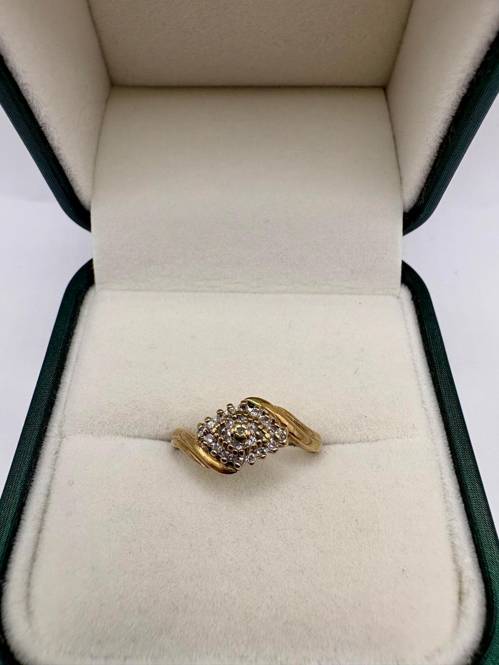 9ct gold diamond ring