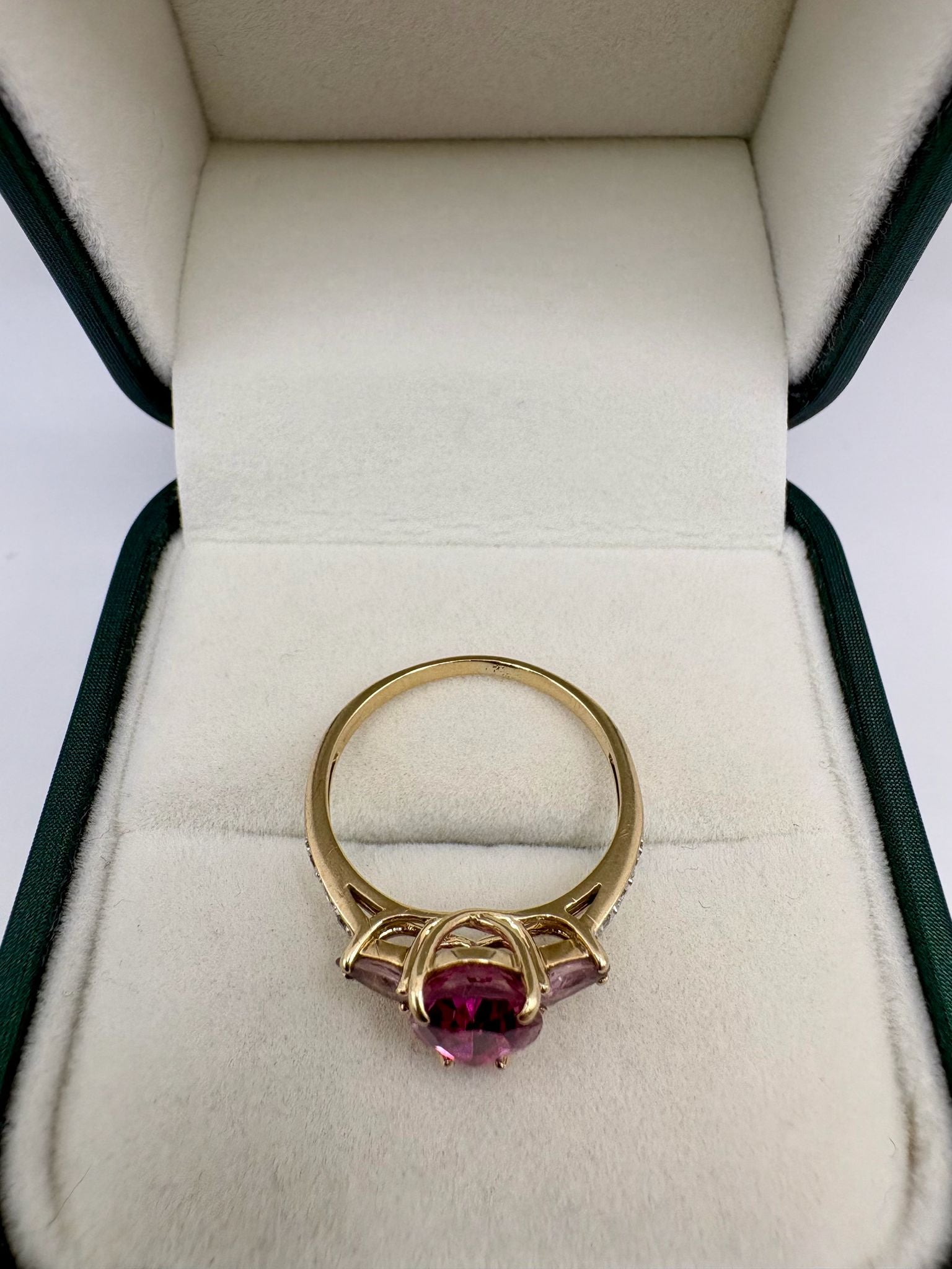 9ct gold pink sapphire and diamond ring