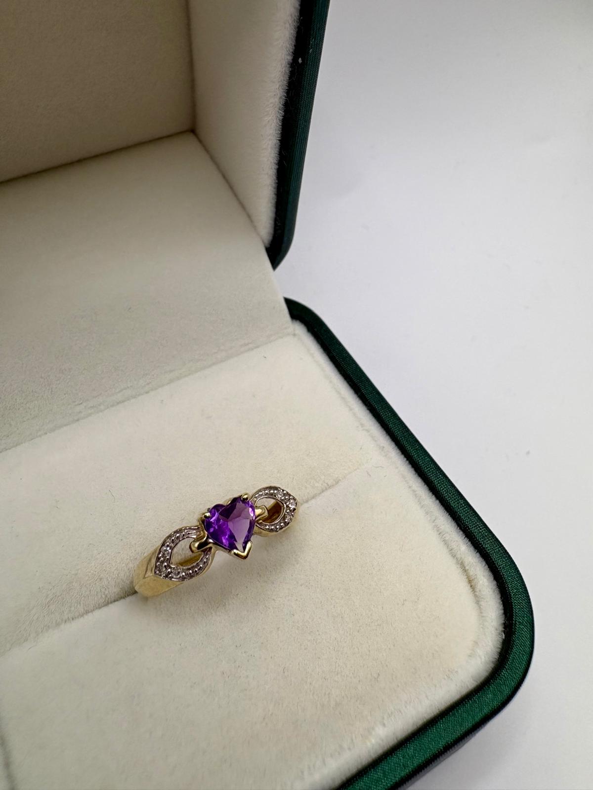 9ct gold heart amethyst and diamond ring