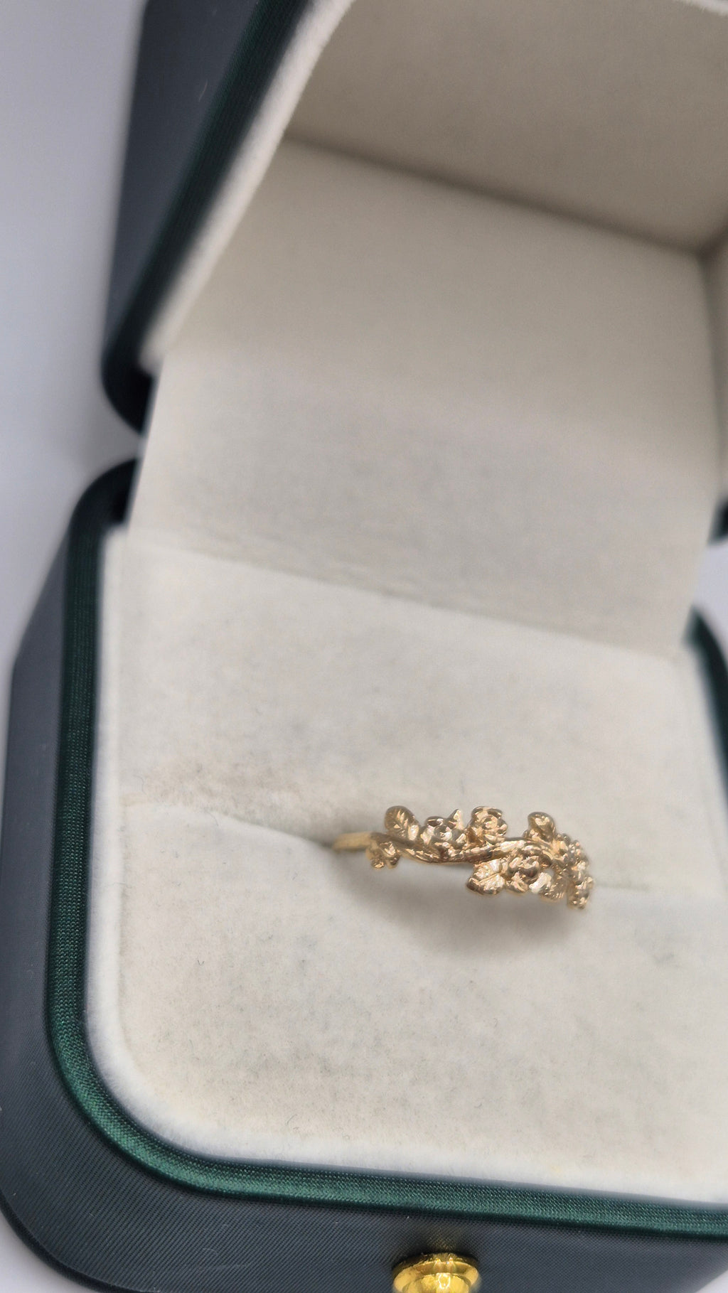 9ct gold forget me knot ring