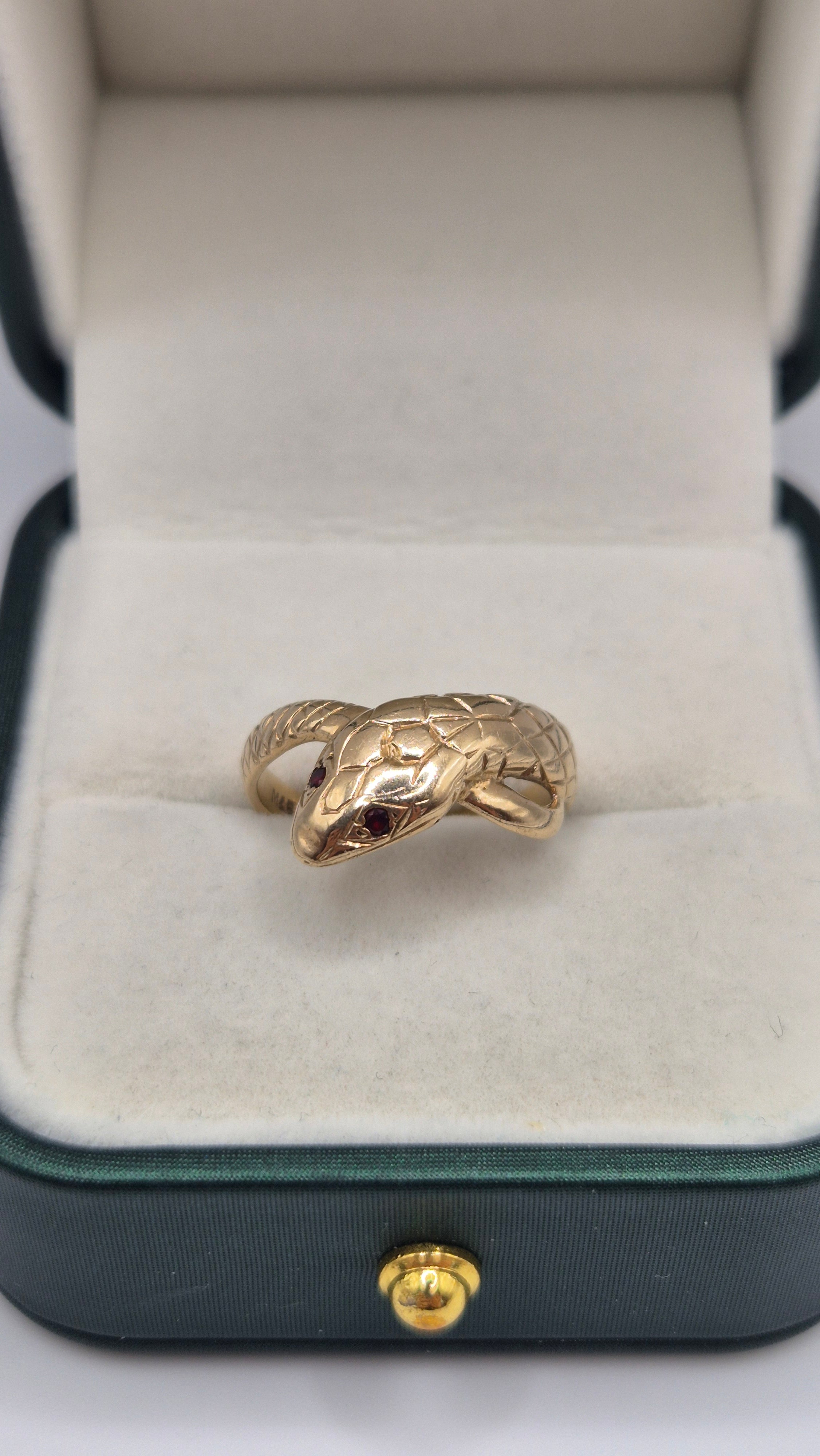 9ct gold garnet snake ring