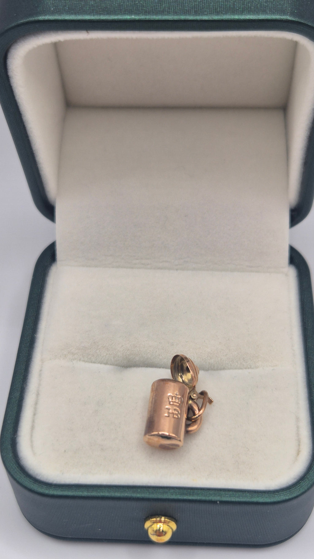 9ct gold can charm