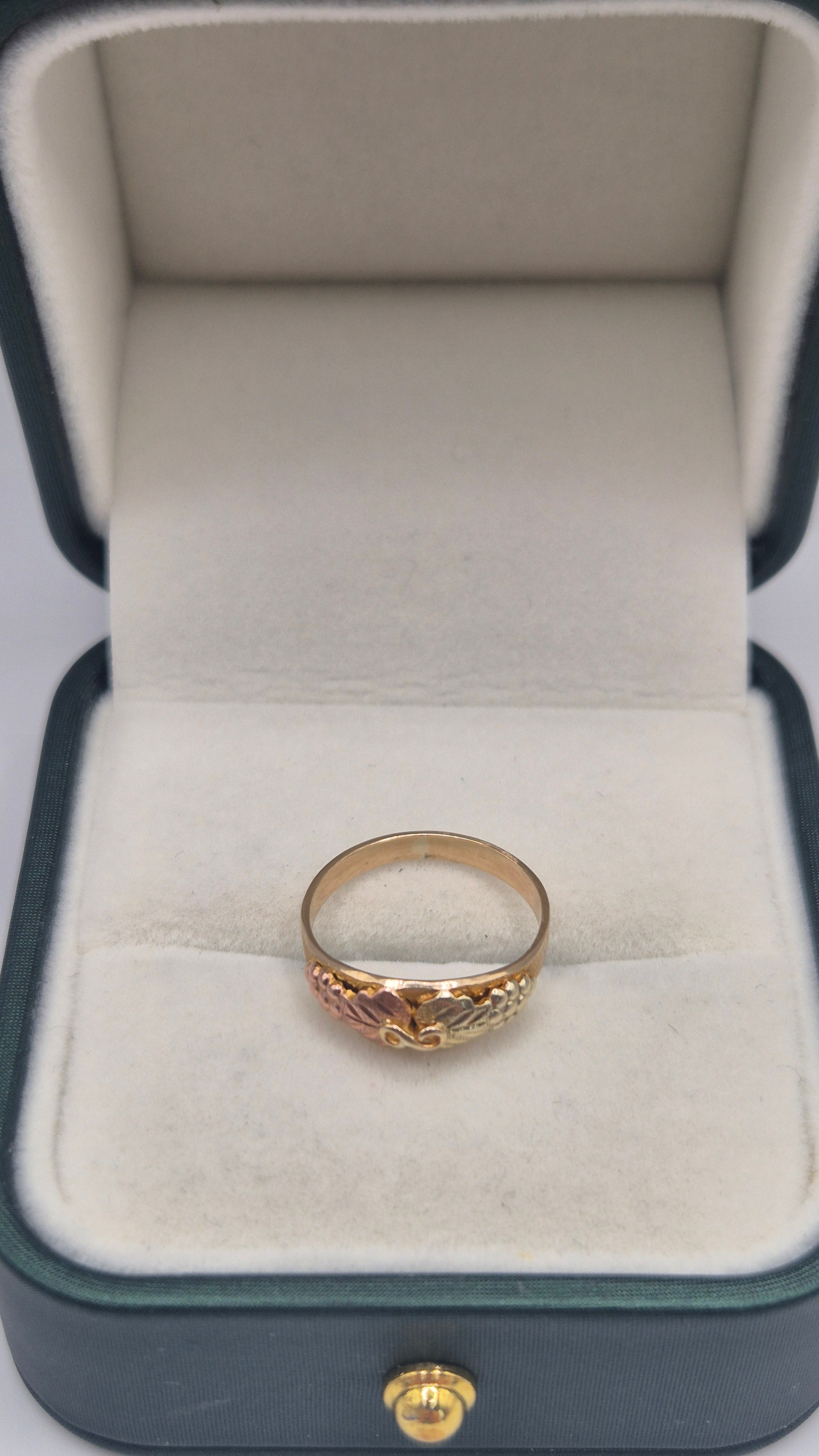 9ct gold two tone infinity ring