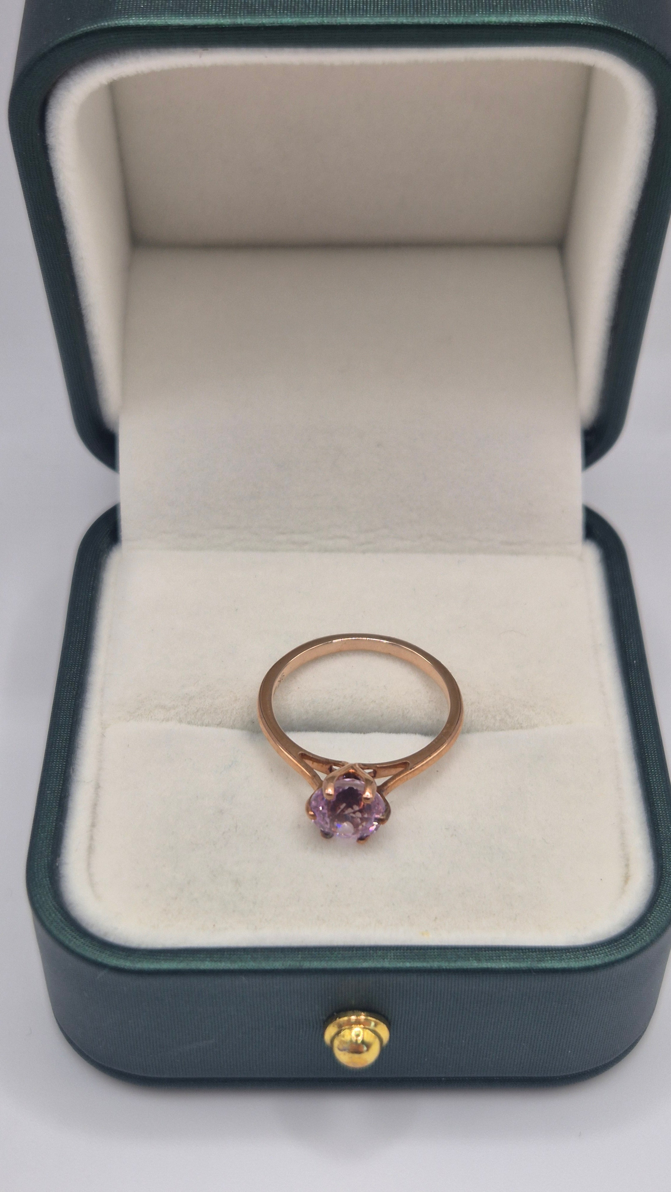 9ct rose gold amethyst ring