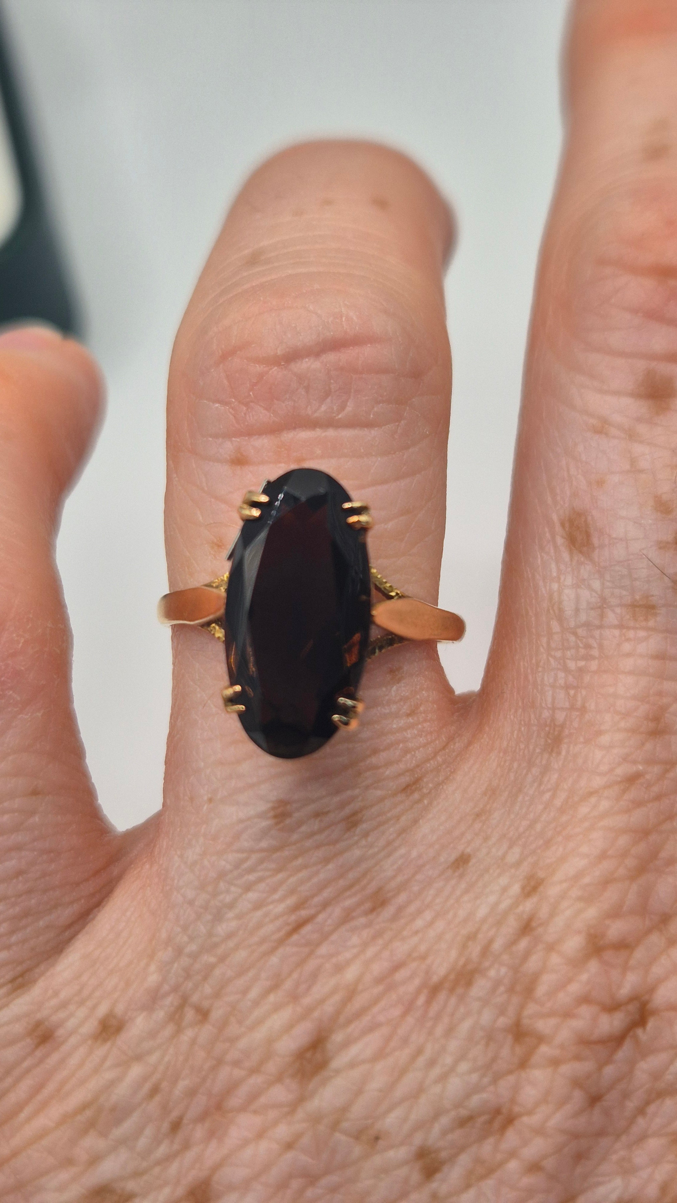 9ct gold smokey quartz ring