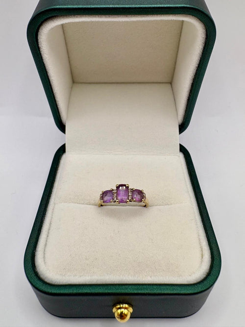 9ct gold amethyst and diamond ring