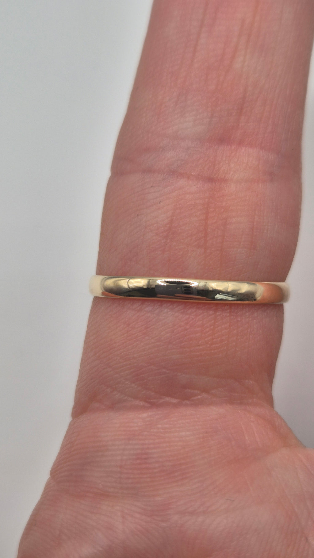 9ct gold band ring