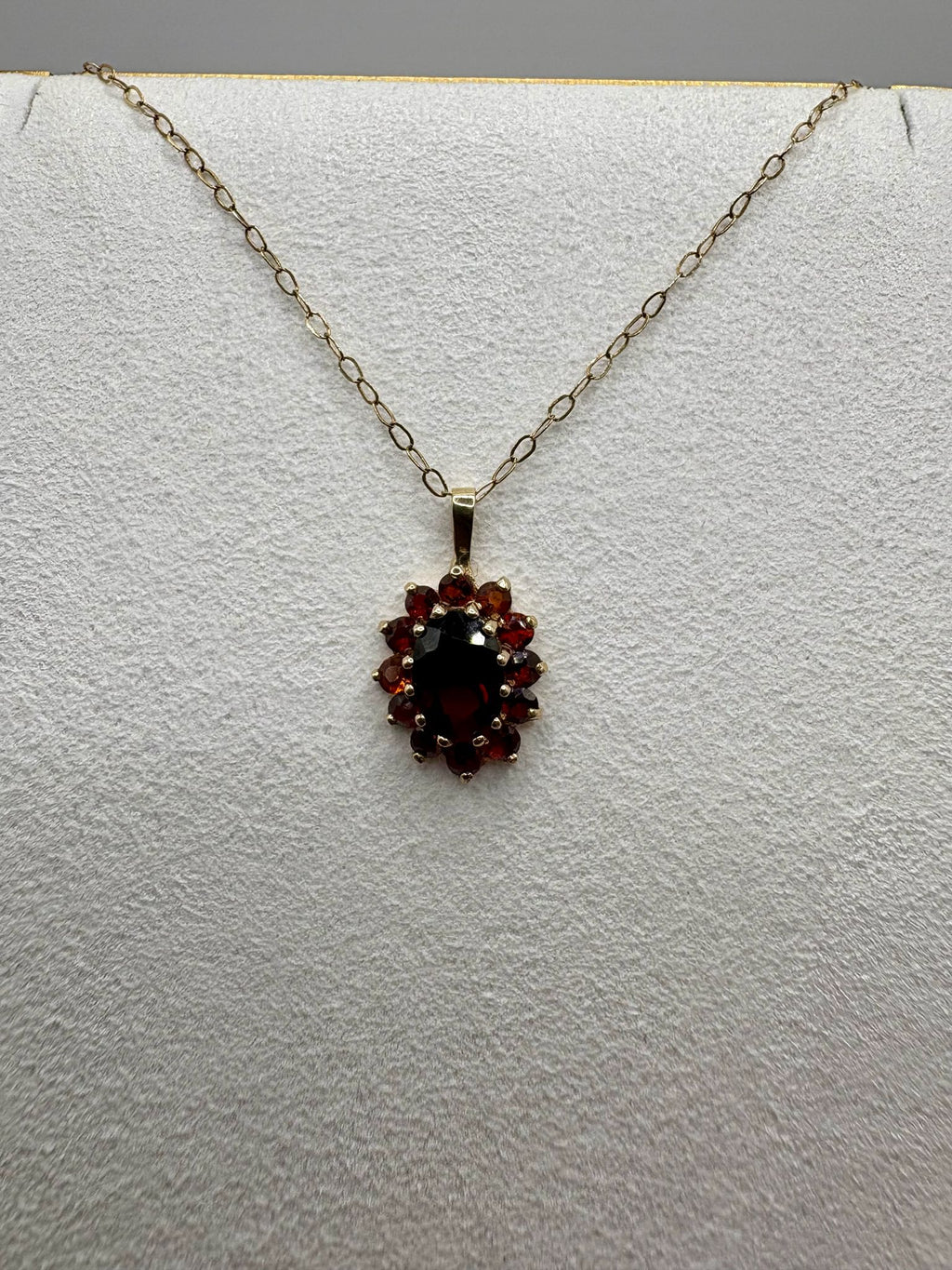 9ct gold garnet necklace