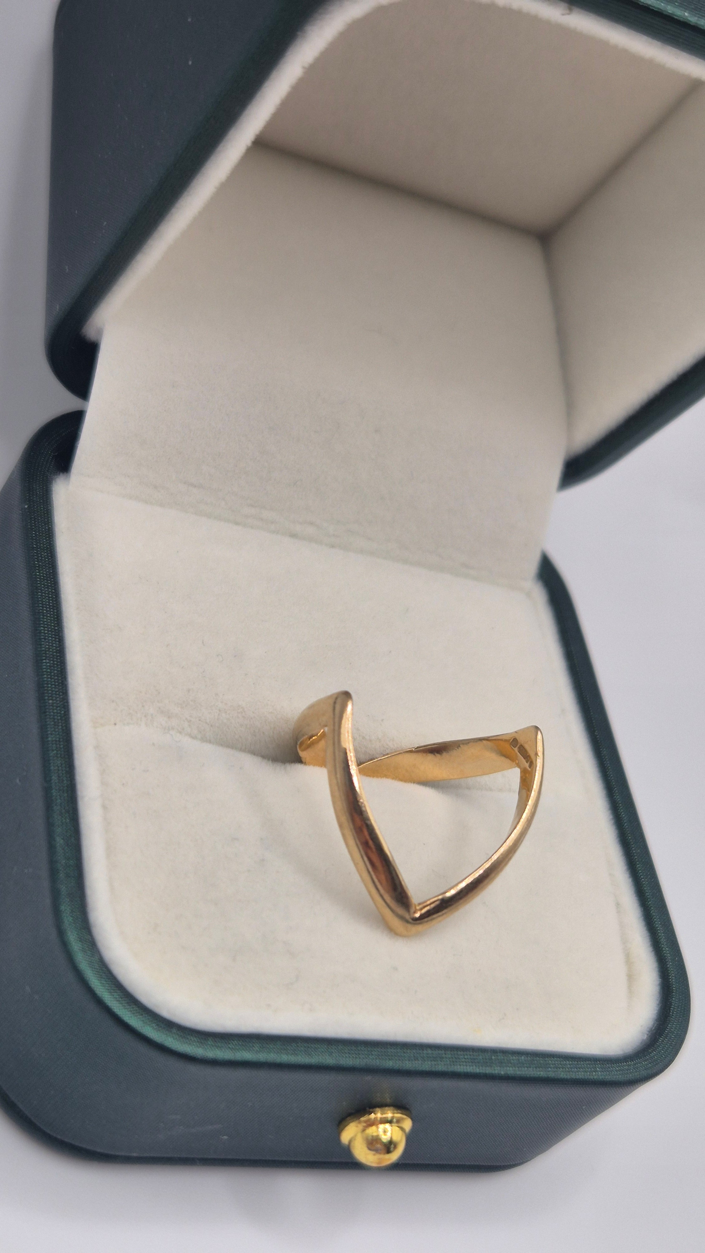 9ct gold double wishbone ring