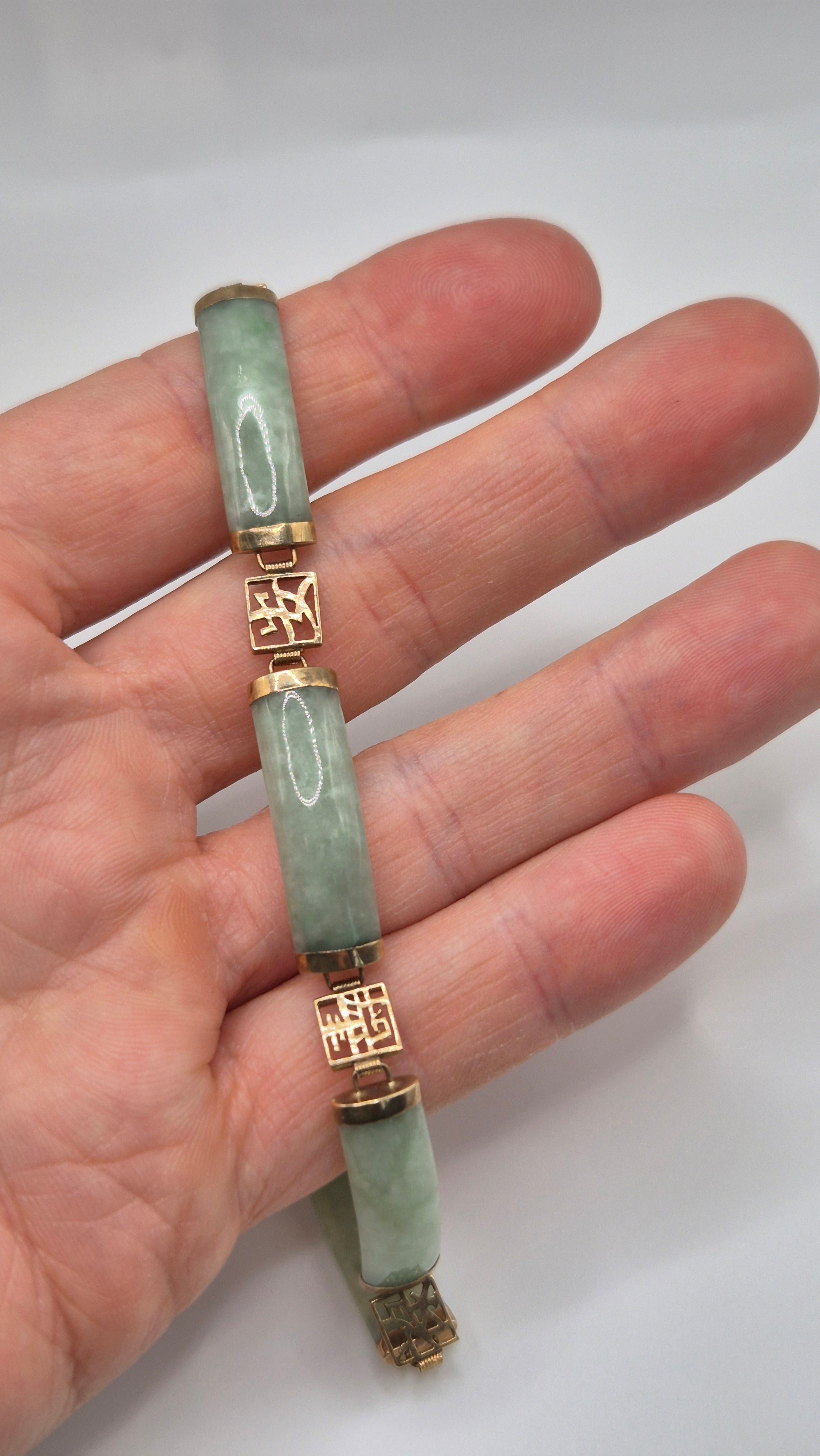9ct gold jade bracelet