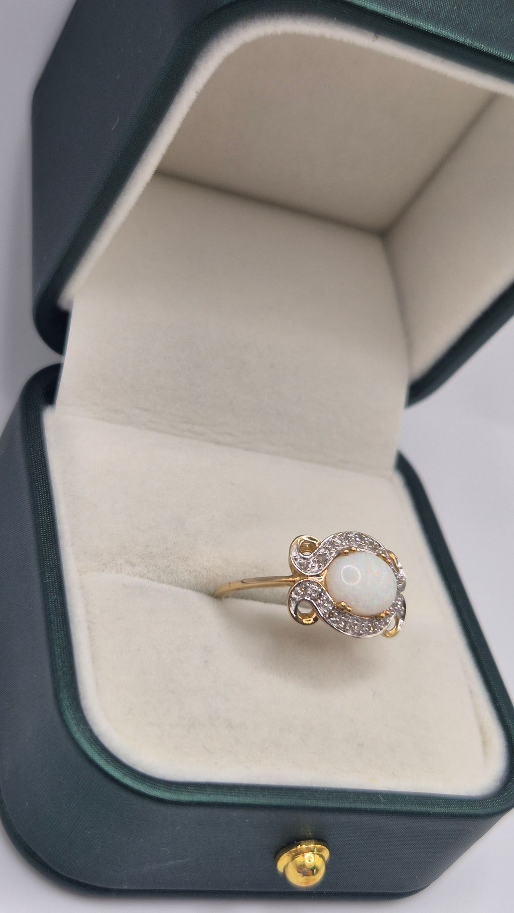 9ct gold opal and diamond ring