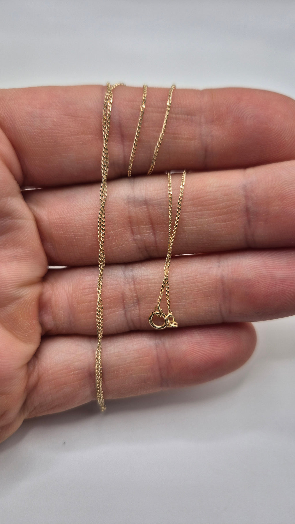 9ct gold 18 inch curb chain (3)